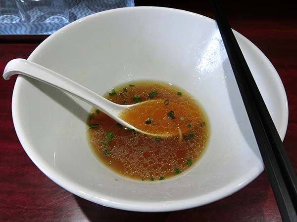 「鶏清湯soba（醤油）」を完食した丼