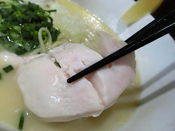 白湯soba（塩）の鶏チャーシュー