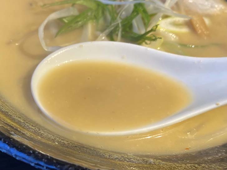 麺屋大地の味噌スープ