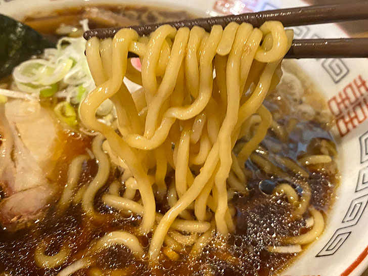 らーめん心繋　生姜醤油ラーメン　麵