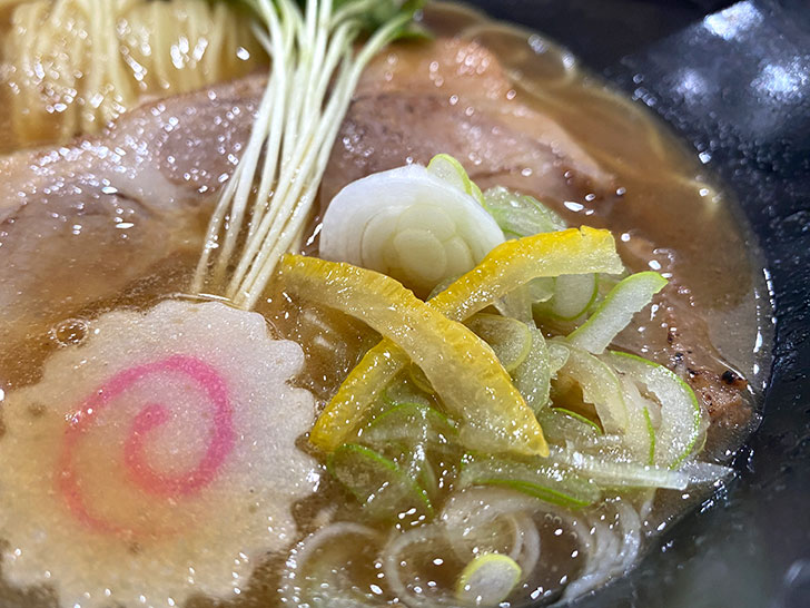 中華蕎麦辰巳屋　豚骨と渡り蟹の魚介醤油中華蕎麦　トッピング