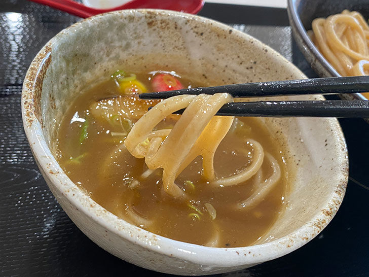 中華蕎麦辰巳屋　濃厚豚骨魚介の塩つけ麺　麵