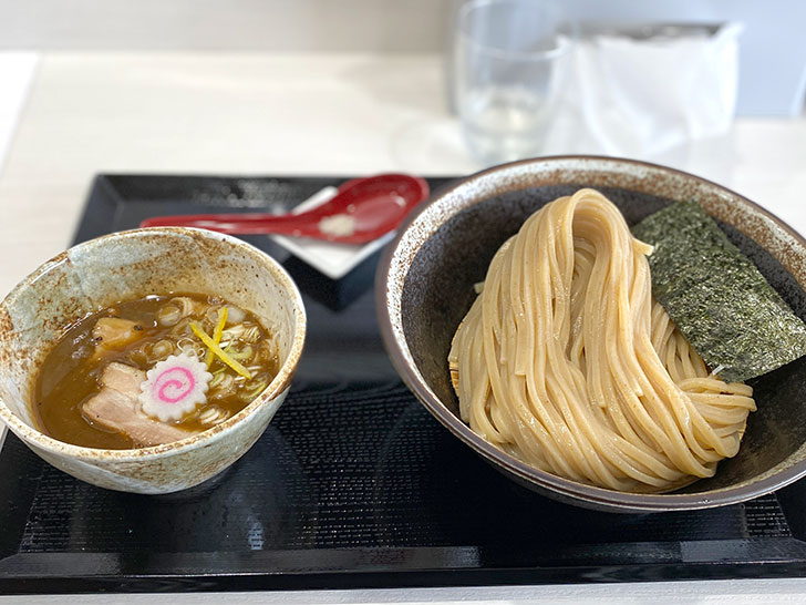 中華蕎麦辰巳屋　濃厚豚骨魚介醤油の極太つけ麺