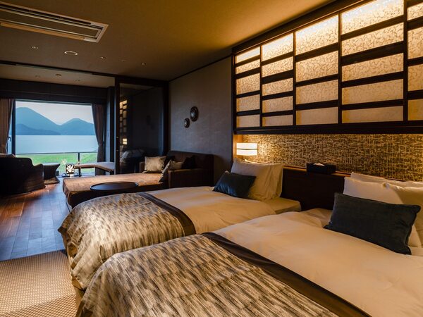 ザ・レイクスイート湖の栖 3