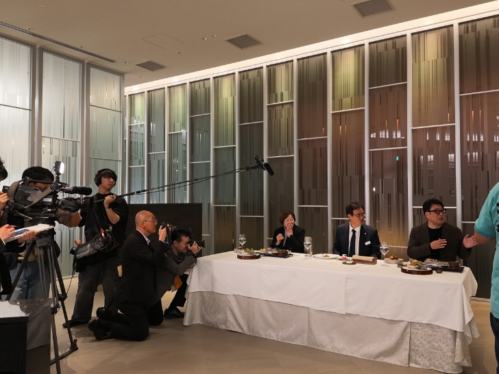 浦河町_メディア試食会
